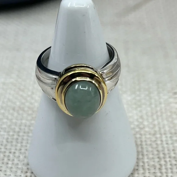 Vintage Sterling Silver & Gold Overlay Ring with Green Cabochon | Size 7 - Picture 15 of 16